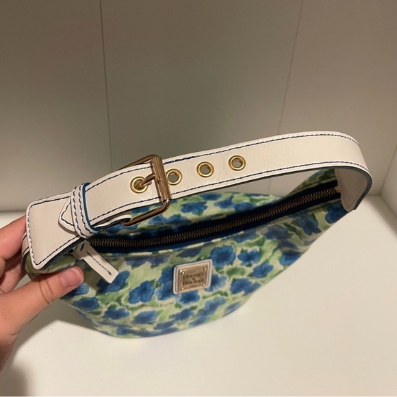 Dooney bag EUC unique pattern - Picture 12 of 13